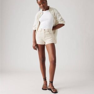 Levi’s White Shorts Size 25